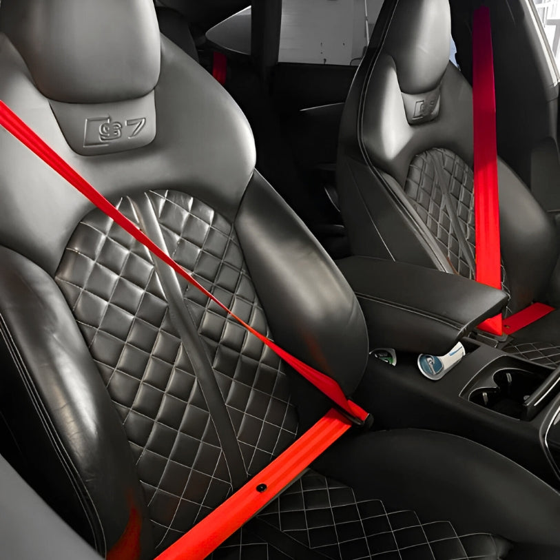 ceinture couleur rouge AUDI