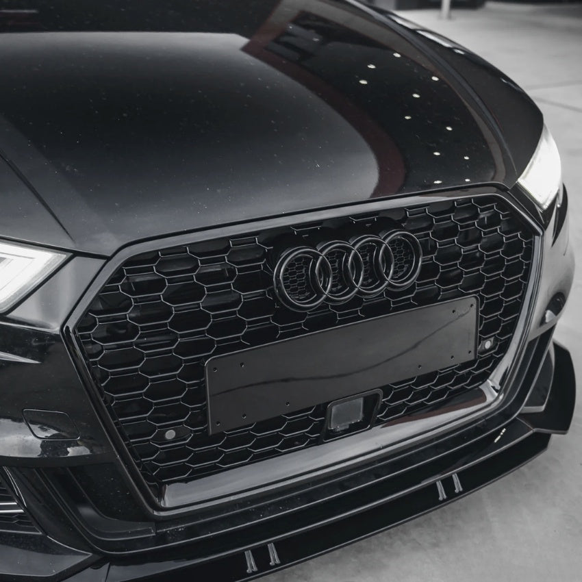 Schwarzer RS3-Kühlergrill für A3 / S3 8V