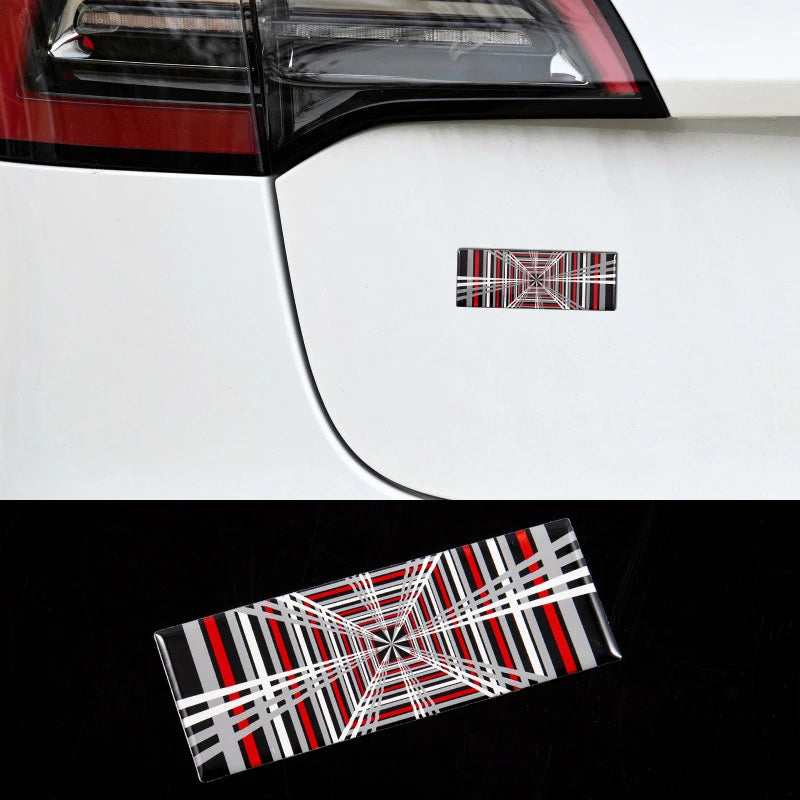 Tesla logo PLAID