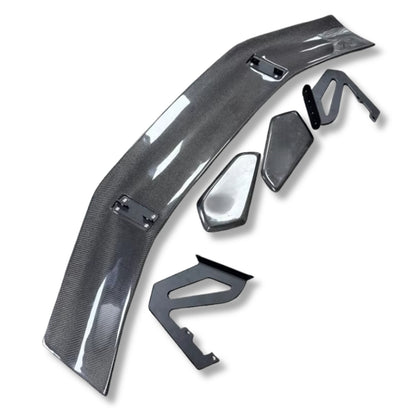 Porsche GT4 RS spoiler