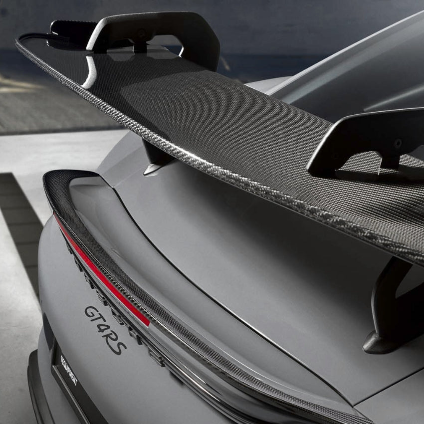 Porsche GT4 RS spoiler