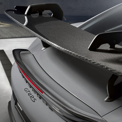 Porsche GT4 RS spoiler