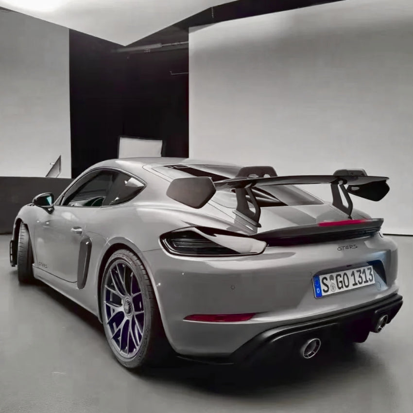 Porsche GT4 RS spoiler