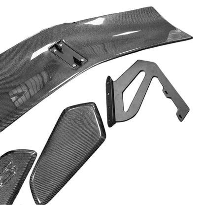 Porsche GT4 RS spoiler